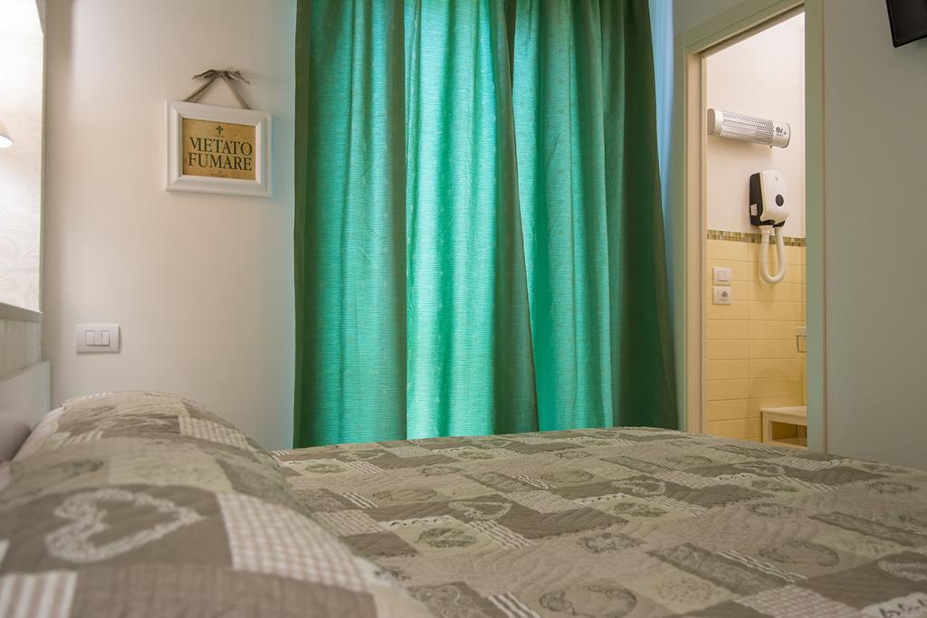 Il Giglio Verde ปอร์โต ซันเตลปีดิโอ ห้อง รูปภาพ